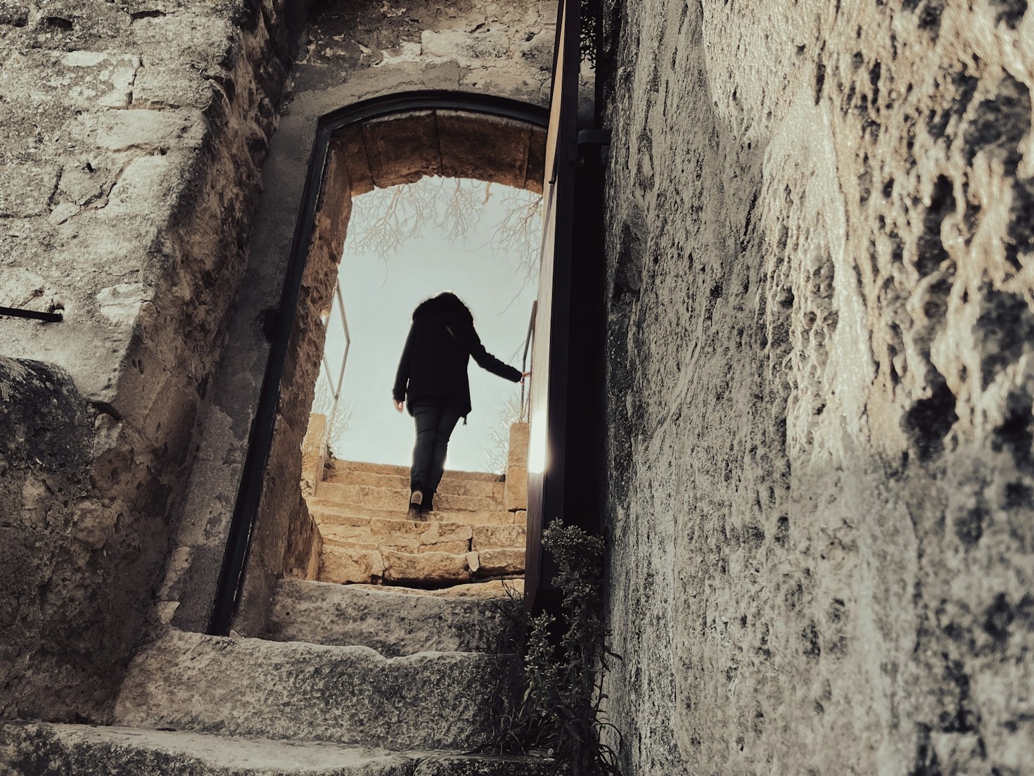 How to Navigate the Stages of Meth Addiction Recovery